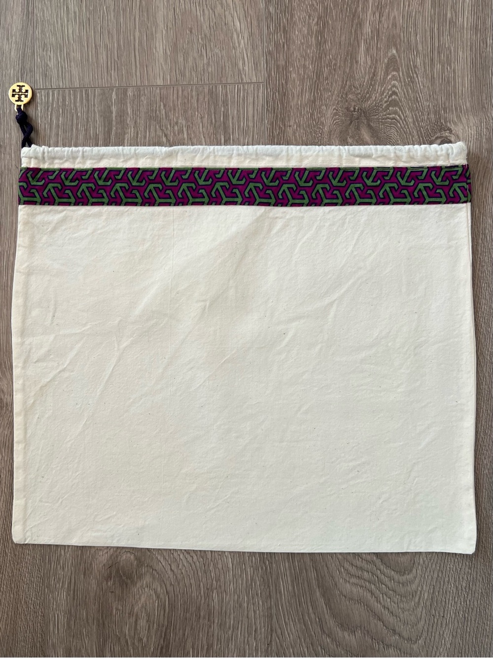Tory Burch dust bag (C967)